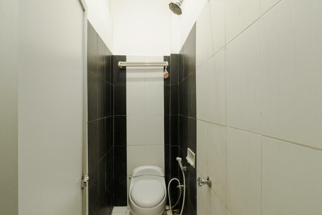 Hotel Reddoorz Syariah Near Baiturrahman Aceh