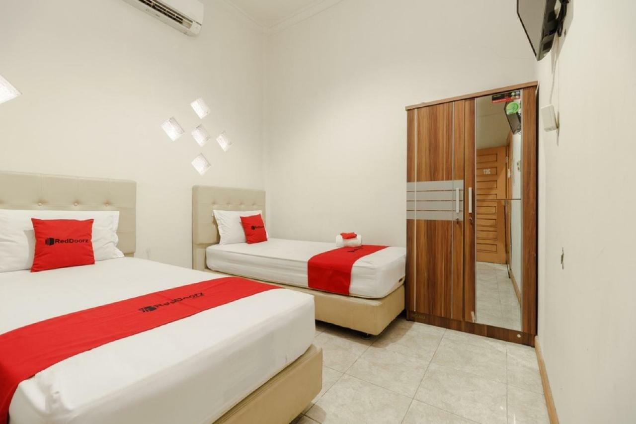 Hotel Reddoorz Syariah Near Baiturrahman Aceh Banda Aceh